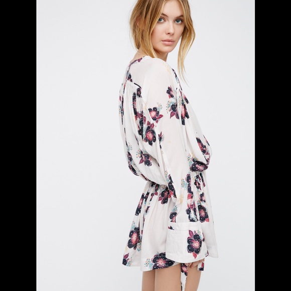 Free People White Floral Wrapped Tunic Top - Picture 3 of 4